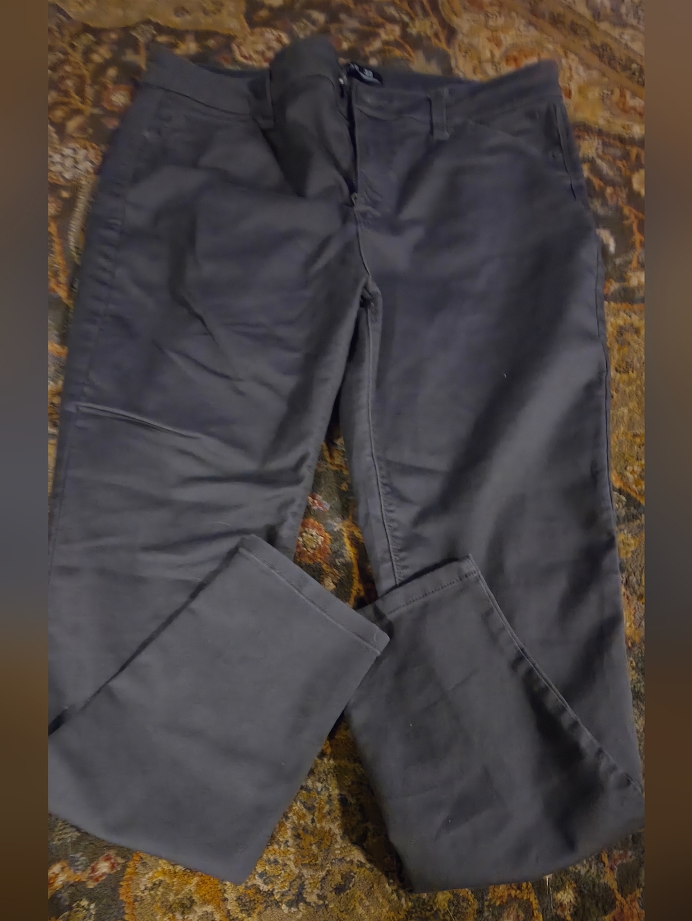 Design Lab Straight-Leg Pants in Gray